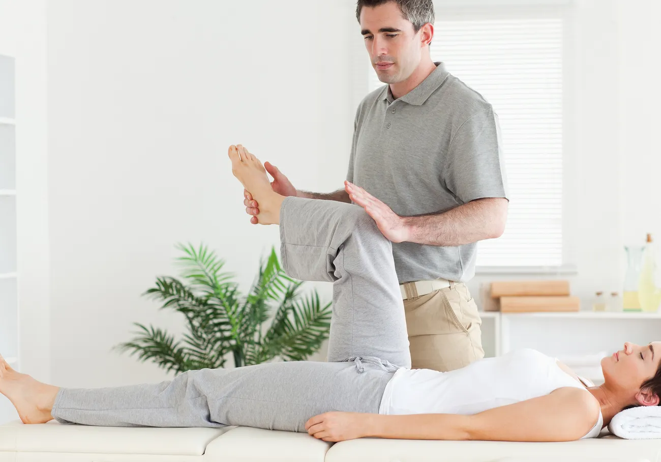 Treatment for stubborn shoulder pain with regenerative therapy in Orland Park